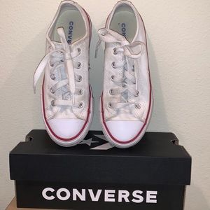 Converse Chuck Taylor All Star low top sneakers